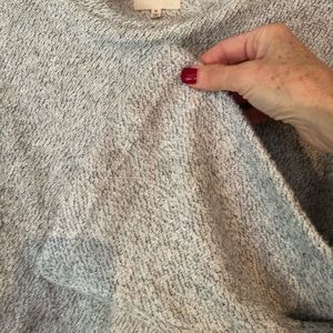 Mello Day soft sweater worn once Medium